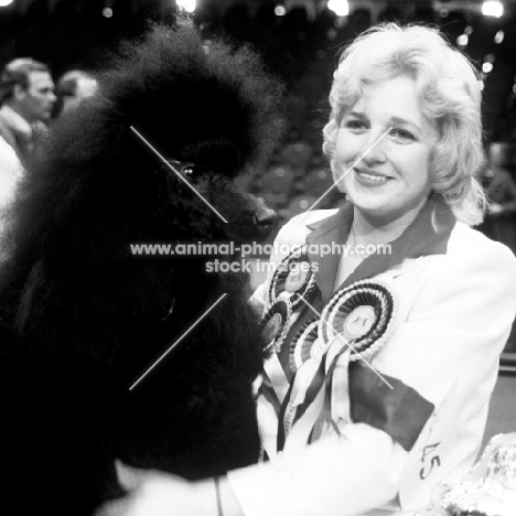 marita rogers with ch montravia tommy gun after winning crufts bis 1985
